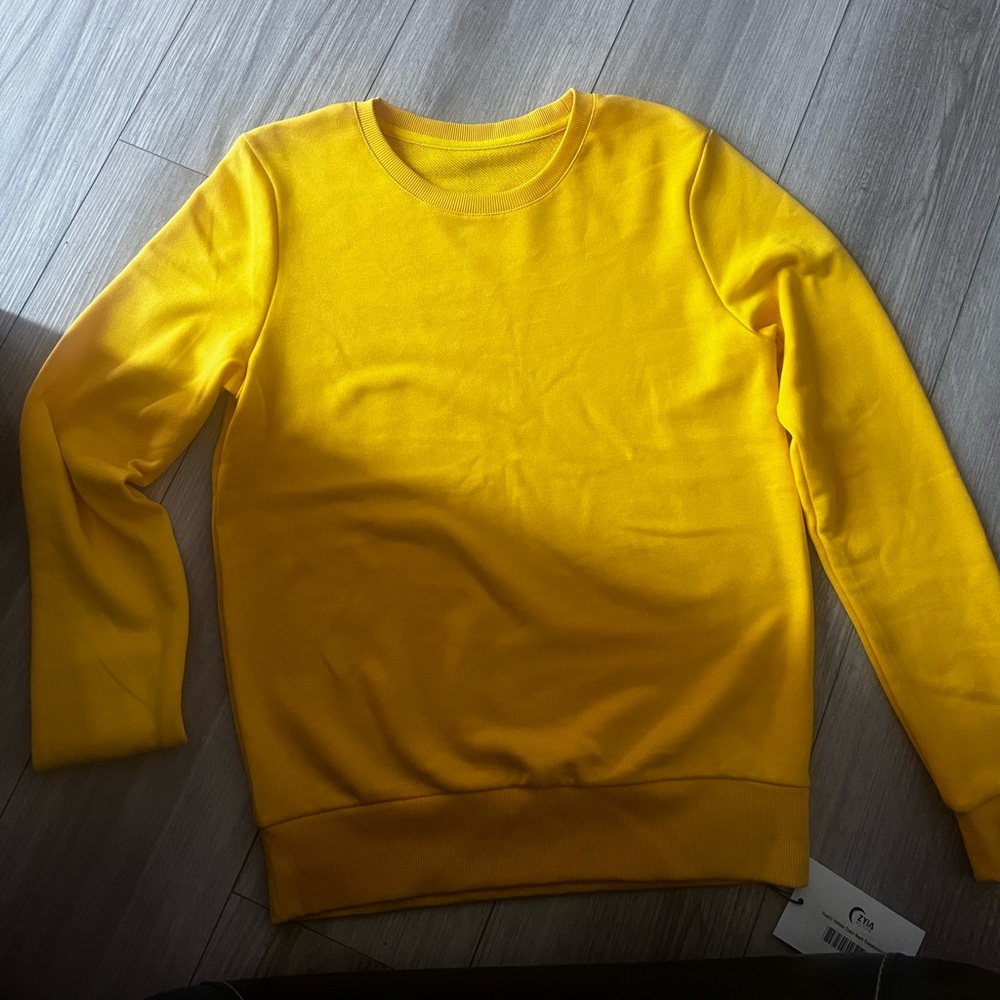 ZYIA Crewneck Top
